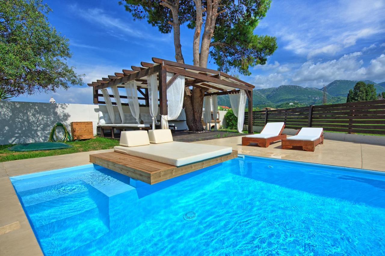Beach Villa Christina By Posarellivillas อาคาราวี ภายนอก รูปภาพ