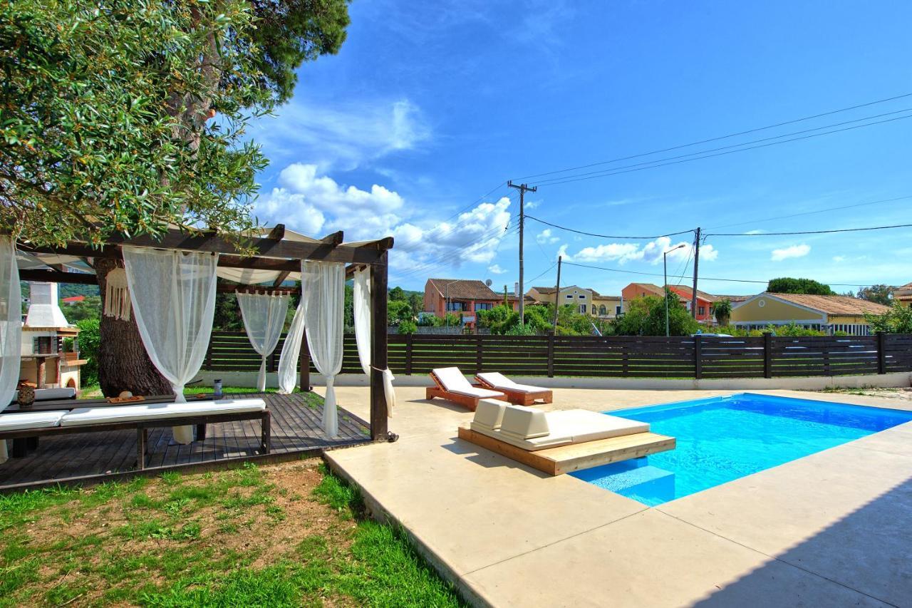 Beach Villa Christina By Posarellivillas อาคาราวี ภายนอก รูปภาพ